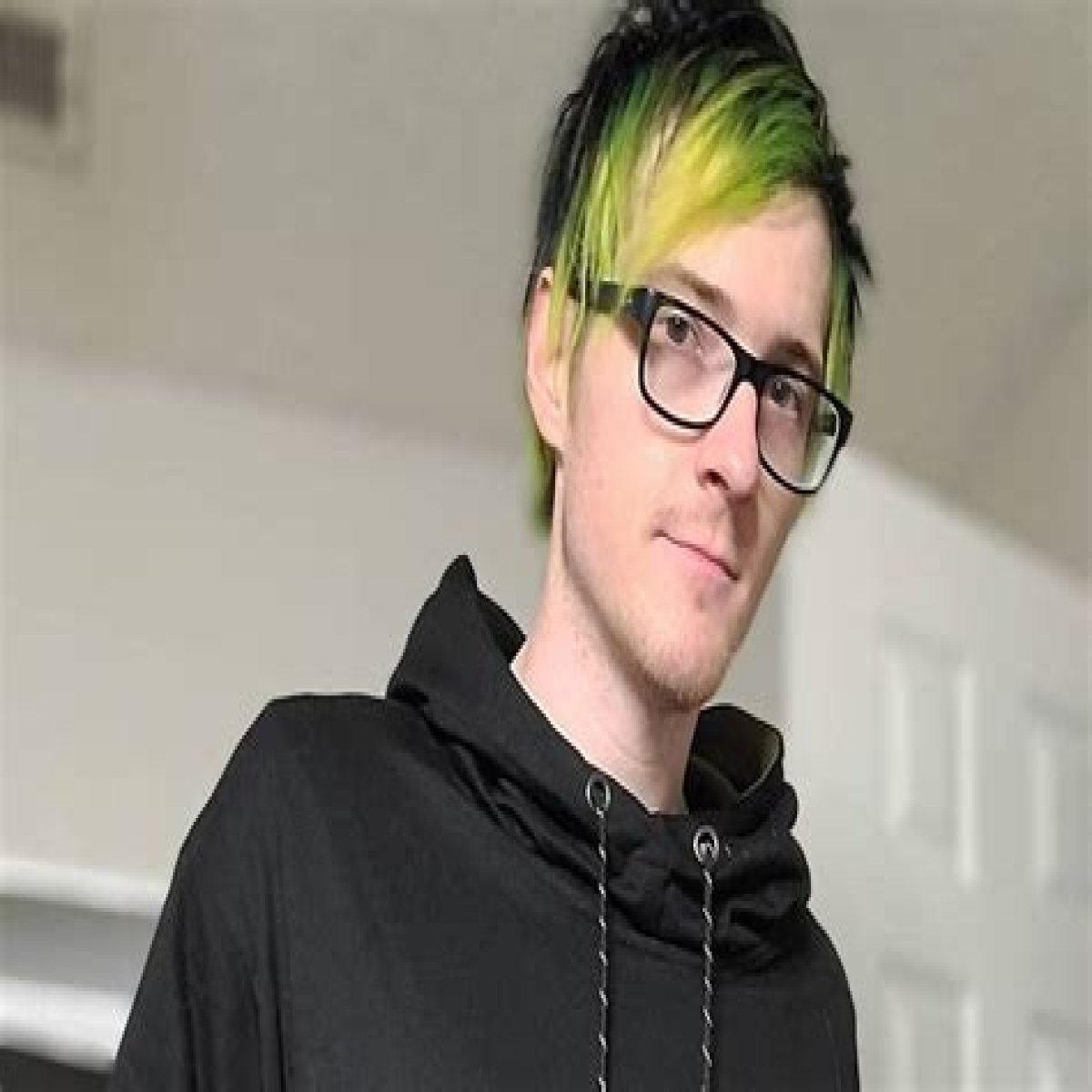 HTML